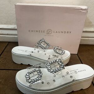 NIB English Laundry Surf Stone Platform Rhinestone Sandals 8.5